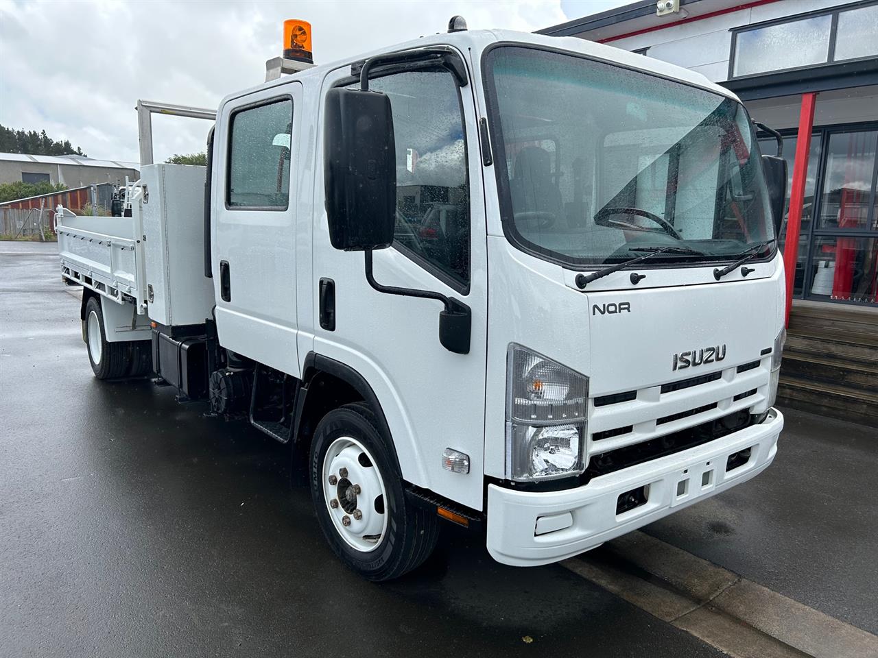 2008 Isuzu NQR450