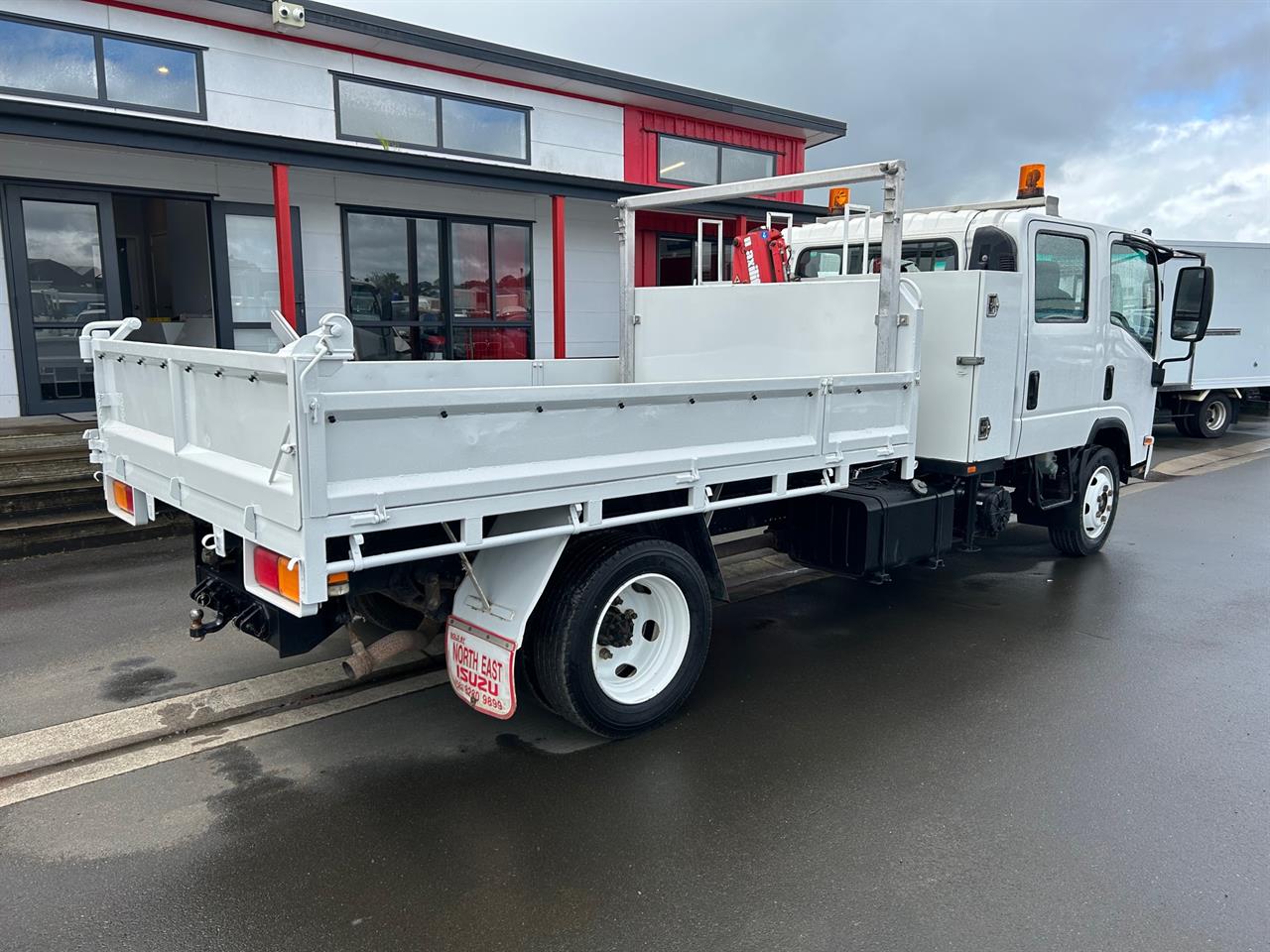 2008 Isuzu NQR450