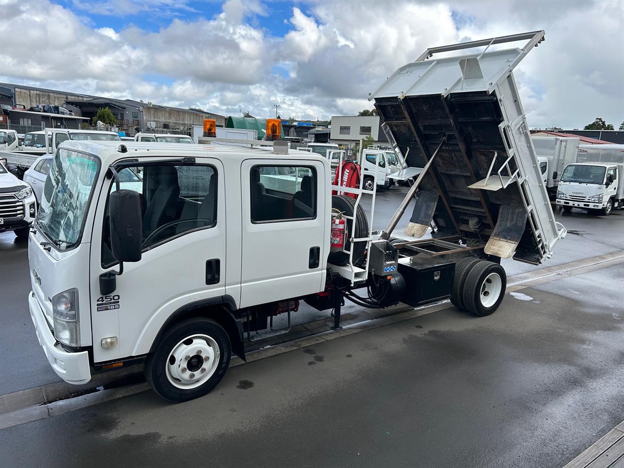 2008 Isuzu NQR450