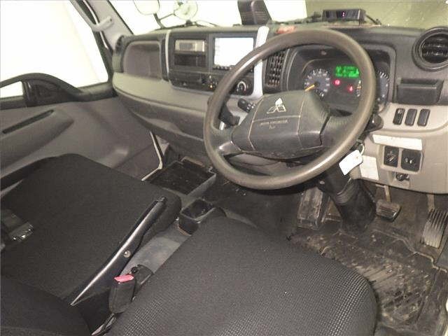 2020 Mitsubishi Canter