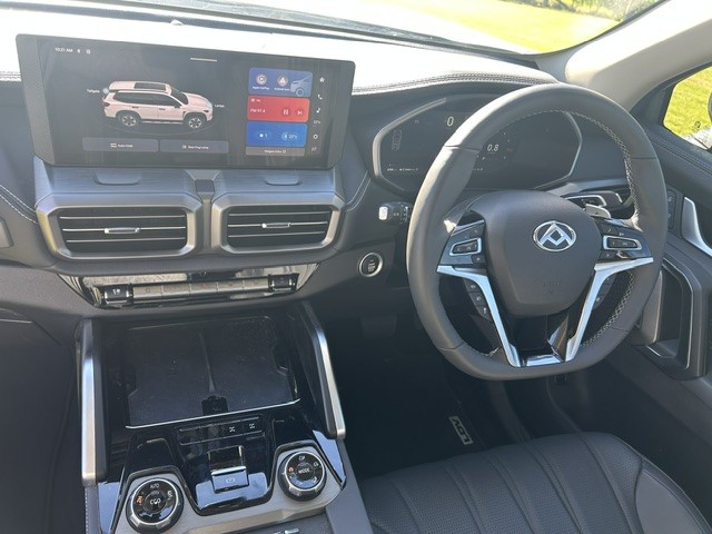 2025 LDV D90