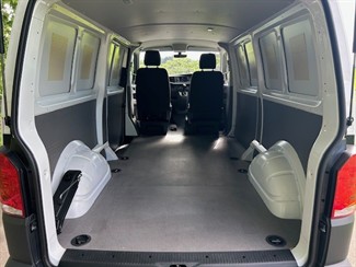2024 Volkswagen Transporter - Thumbnail