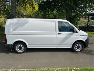 2024 Volkswagen Transporter - Thumbnail