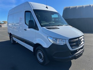 2021 Mercedes-Benz Sprinter - Thumbnail