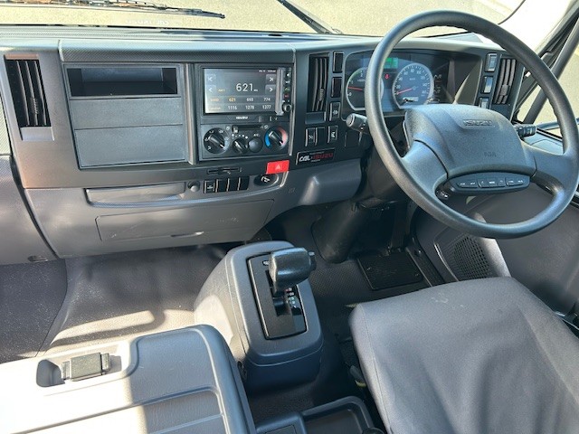 2023 Isuzu FORWARD