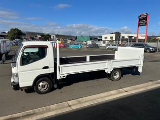 2013 Mitsubishi Canter - Thumbnail