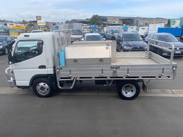 2016 Mitsubishi Canter 616