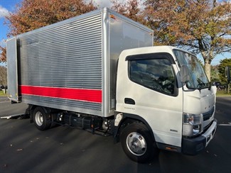 2020 Mitsubishi Canter - Thumbnail