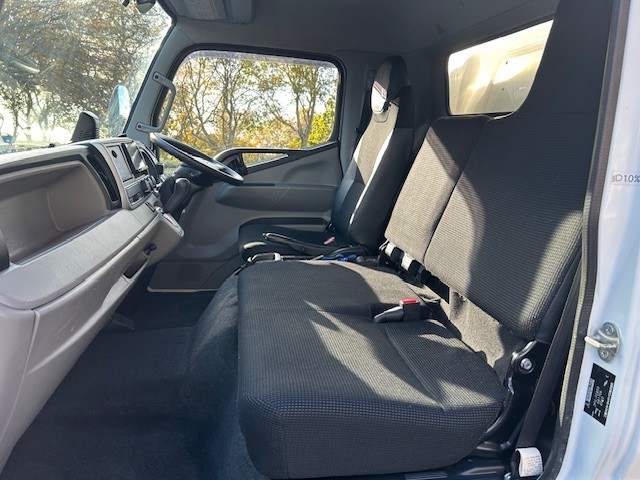 2020 Mitsubishi Canter