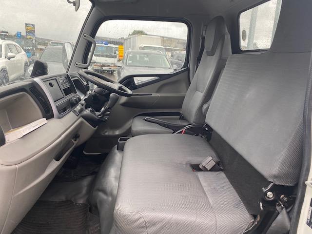 2018 Mitsubishi Canter 3165Kg Car License