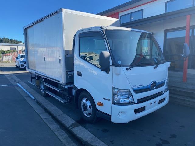 2013 Hino Dutro 3665kg