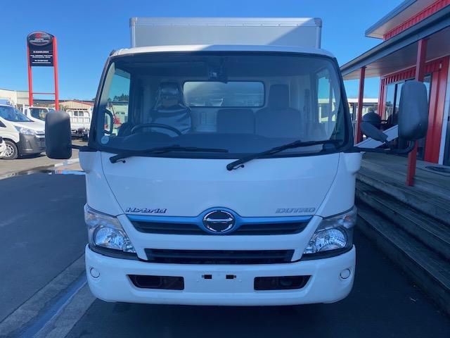 2013 Hino Dutro 3665kg