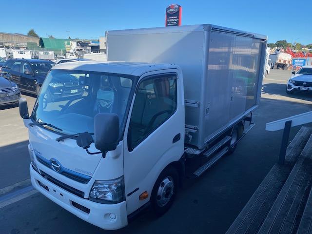 2013 Hino Dutro 3665kg