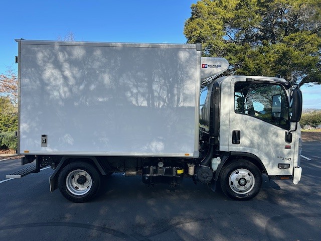 2023 Isuzu Elf