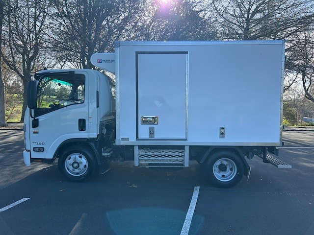 2023 Isuzu Elf