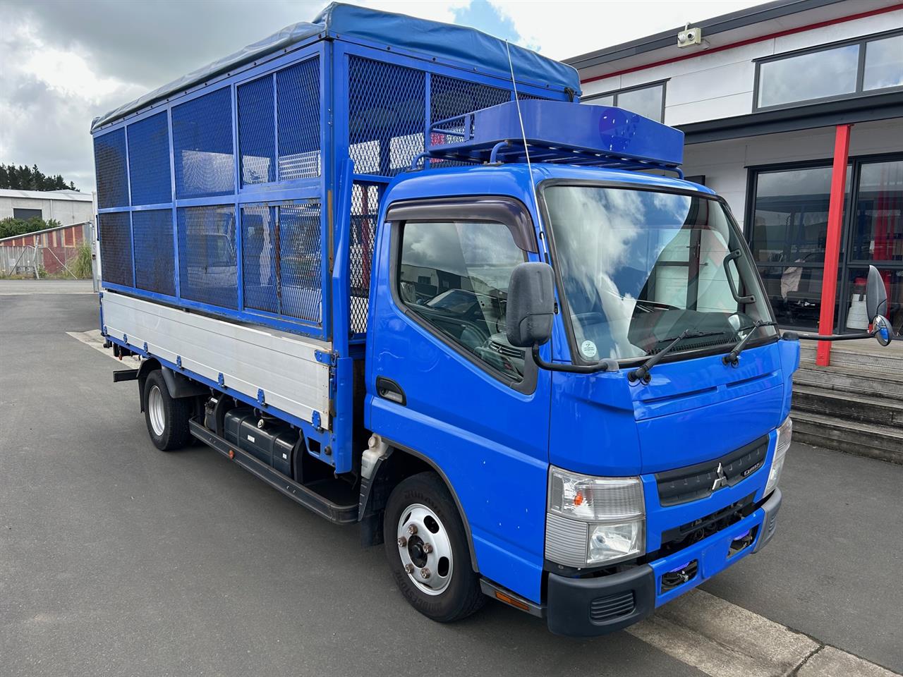 2011 Mitsubishi Canter