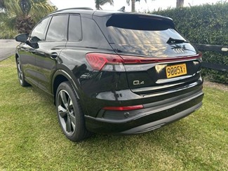 2025 Audi Q4 - Thumbnail