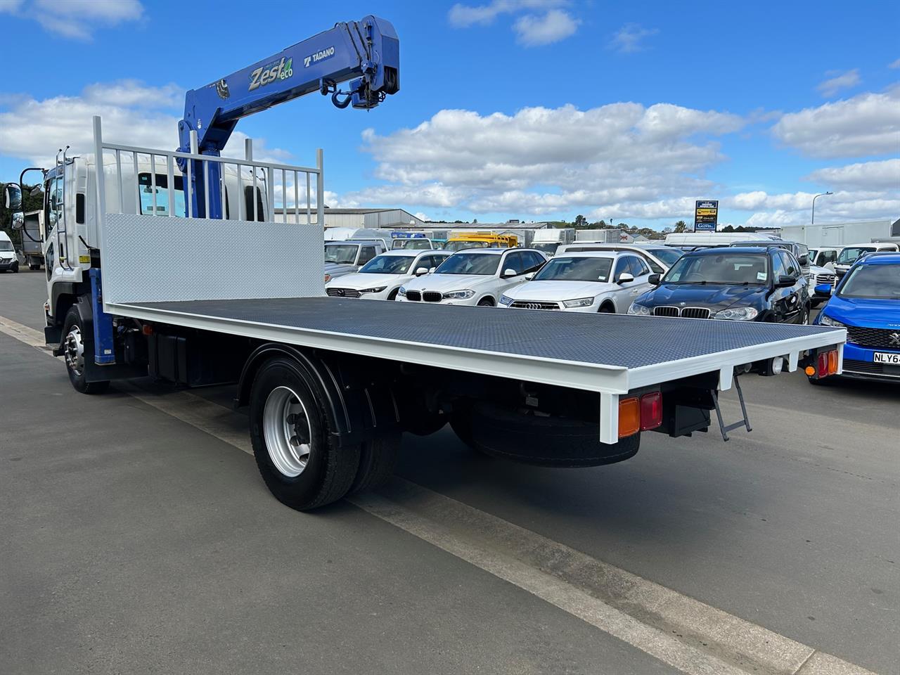 2013 Isuzu FRR 500 Crane