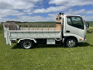 2017 Toyota Dyna - Thumbnail