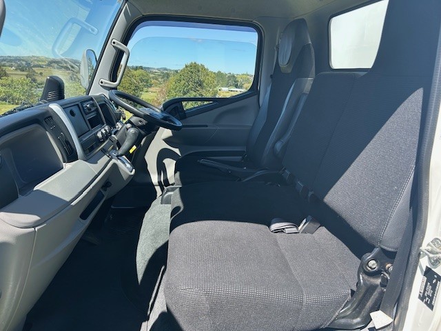 2020 Mitsubishi Canter