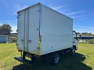 2020 Mitsubishi Canter - Thumbnail