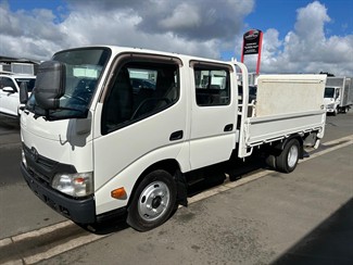 2013 Toyota Dyna - Thumbnail