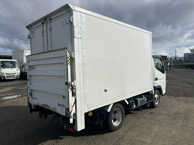 2020 Mitsubishi Canter