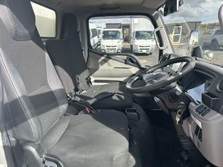 2020 Mitsubishi Canter - Thumbnail