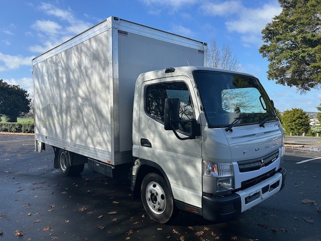 2022 Mitsubishi Canter