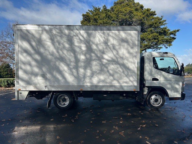 2022 Mitsubishi Canter