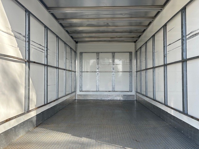 2022 Mitsubishi Canter
