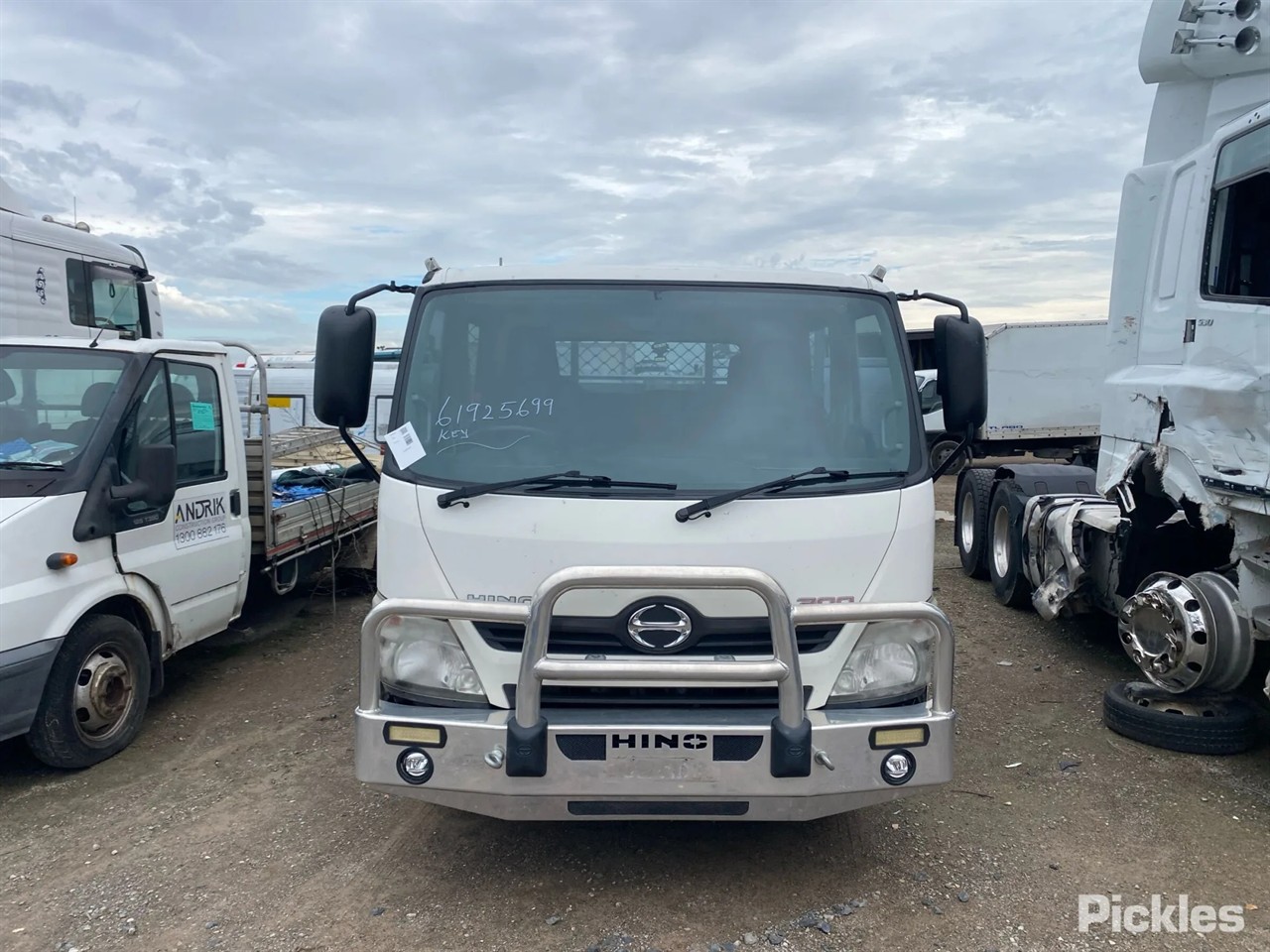 2019 Hino 300