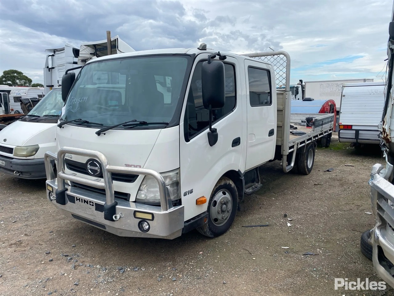 2019 Hino 300