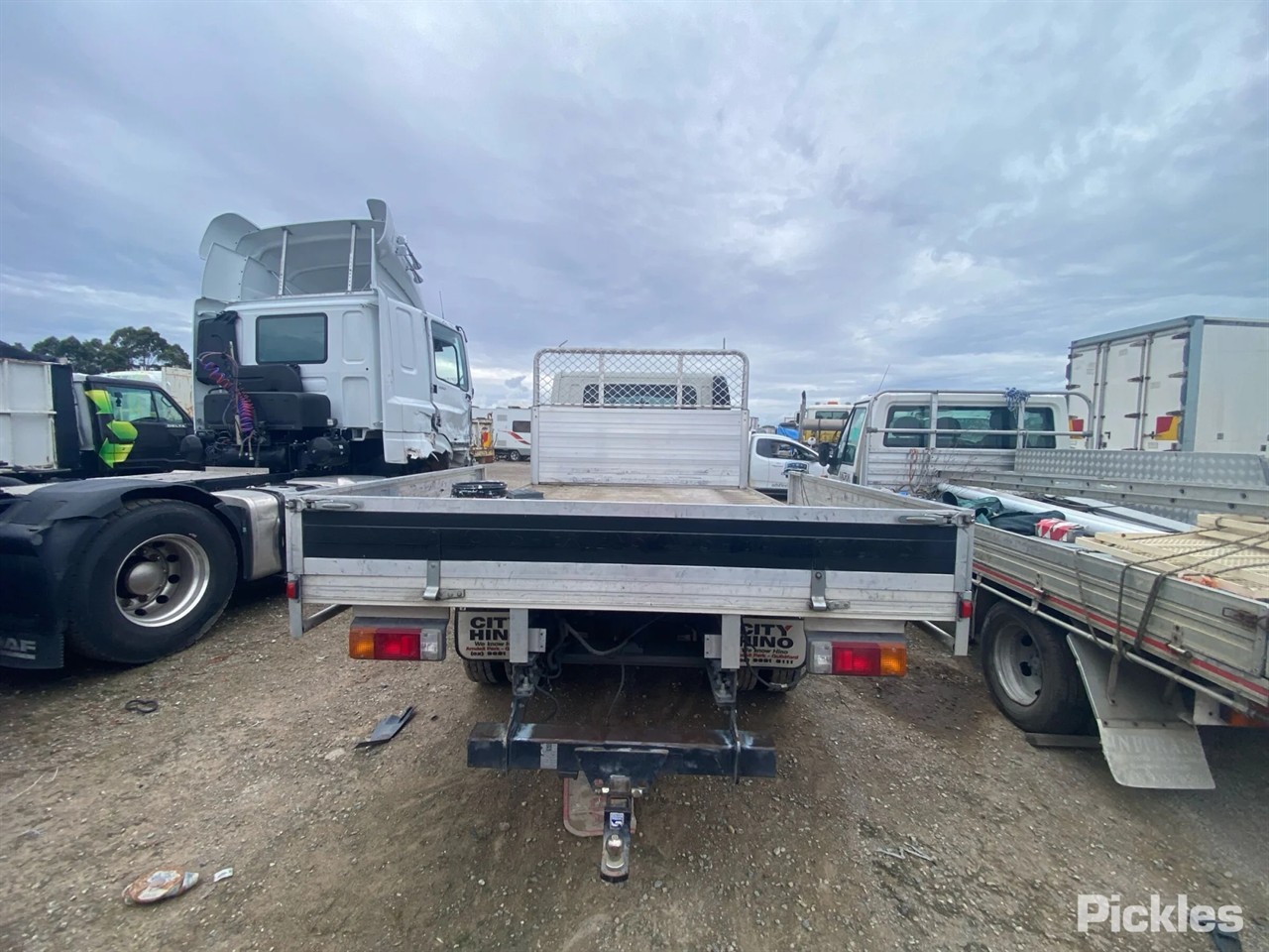 2019 Hino 300