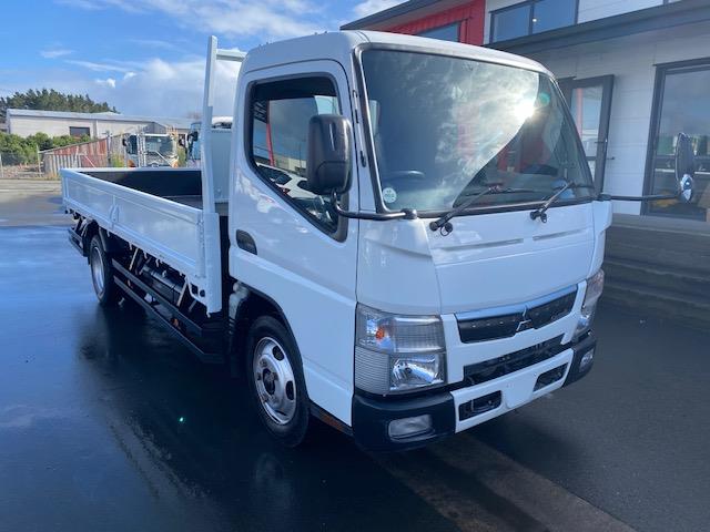 2018 Mitsubishi Canter 3165Kg Car License