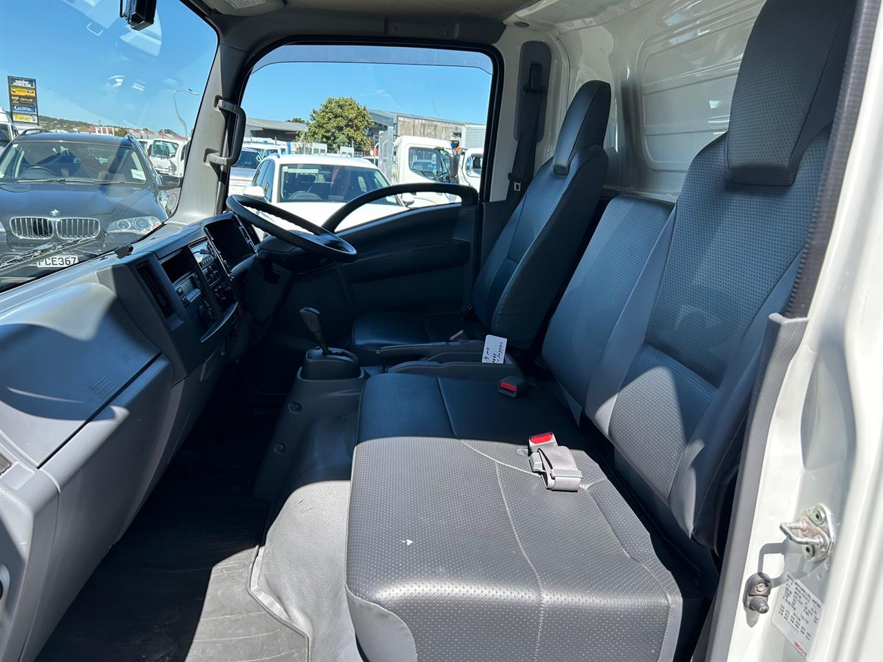 2018 Isuzu Elf Freezer