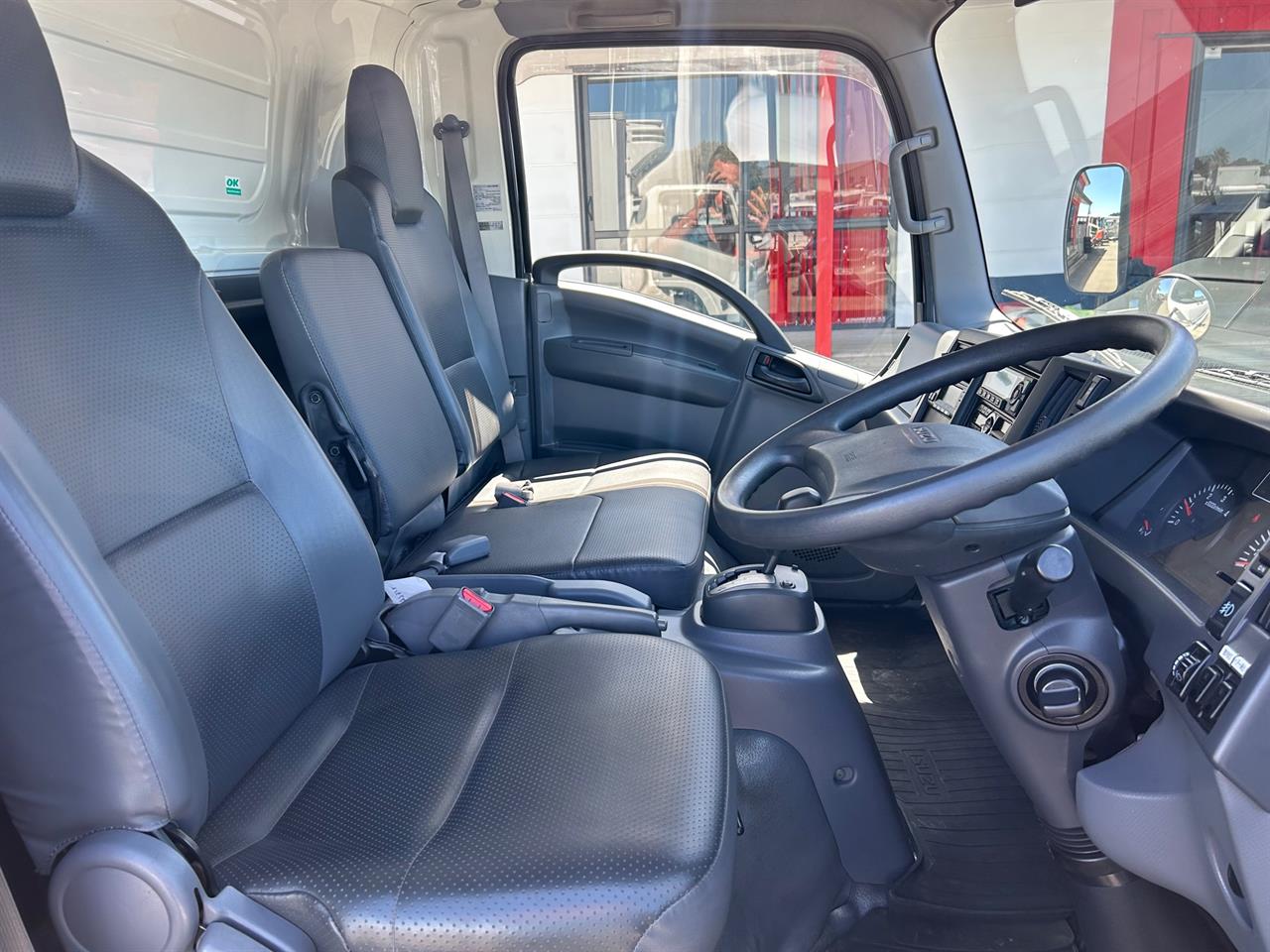 2018 Isuzu Elf Freezer