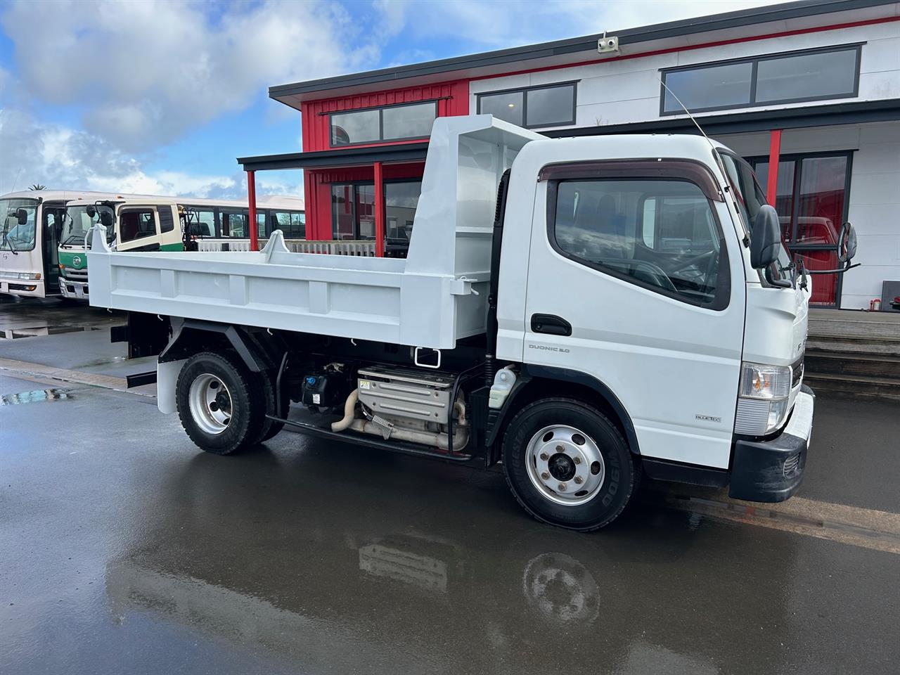 2015 Mitsubishi Canter 4165kg