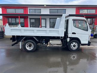 2015 Mitsubishi Canter 4165kg - Thumbnail