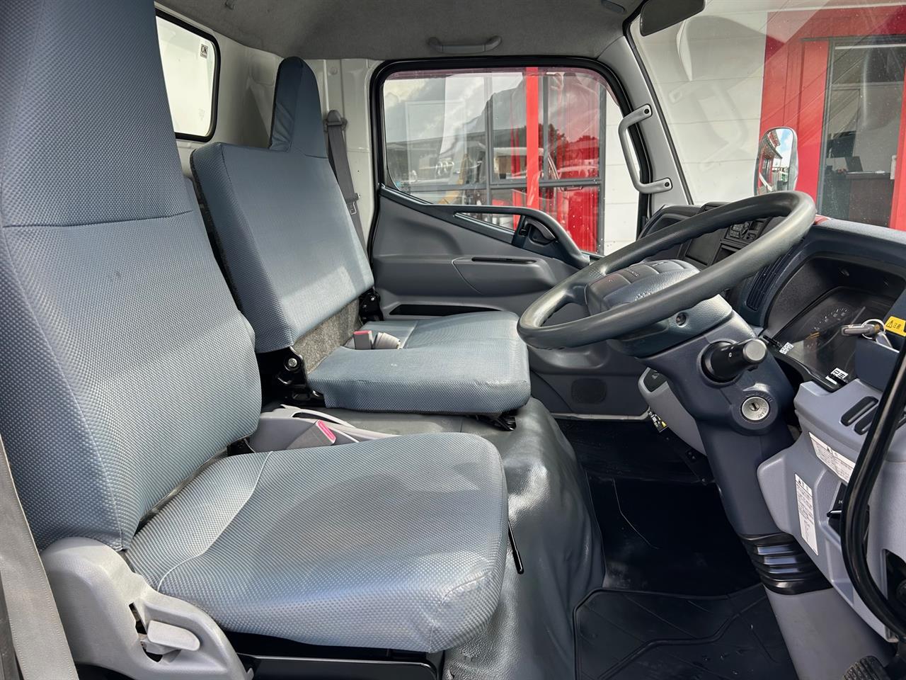 2015 Mitsubishi Canter 4165kg