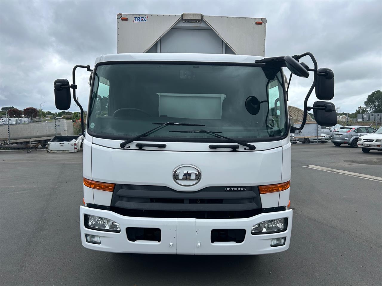 2015 Nissan Condor 6530kg