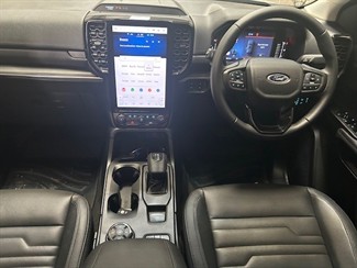 2025 Ford Everest - Thumbnail