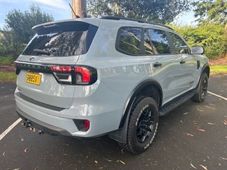 2025 Ford Everest - Thumbnail