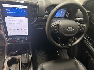 2025 Ford Everest - Thumbnail