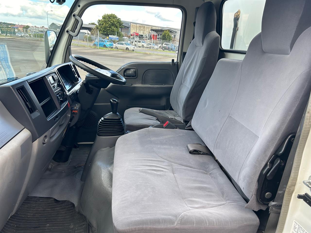 2007 Isuzu Elf Freezer