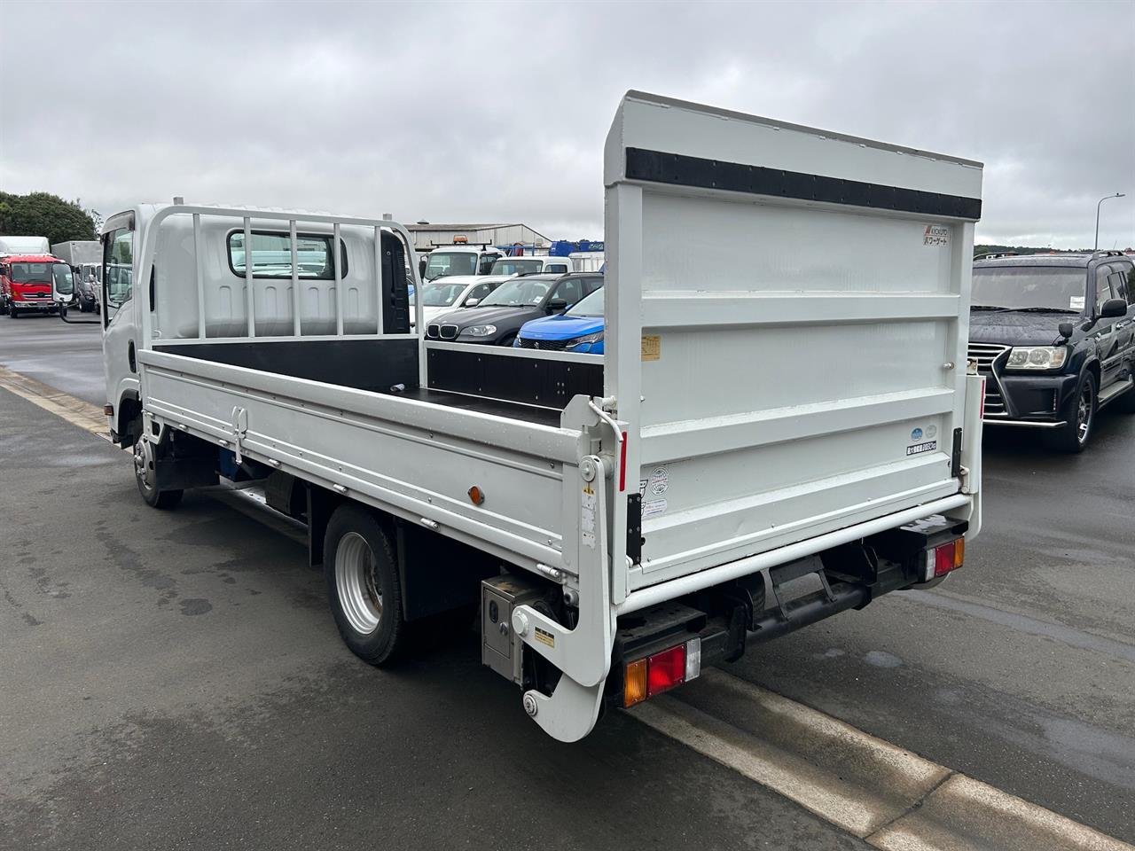 2014 Isuzu Elf 2165kg Taillift