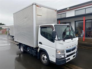 2017 Mitsubishi Canter - Thumbnail