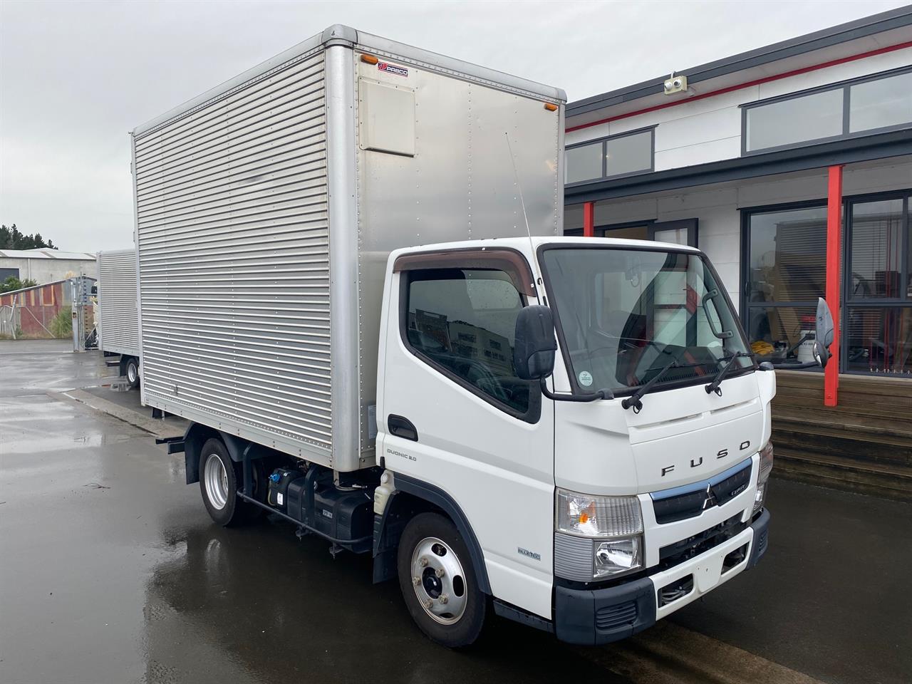 2017 Mitsubishi Canter